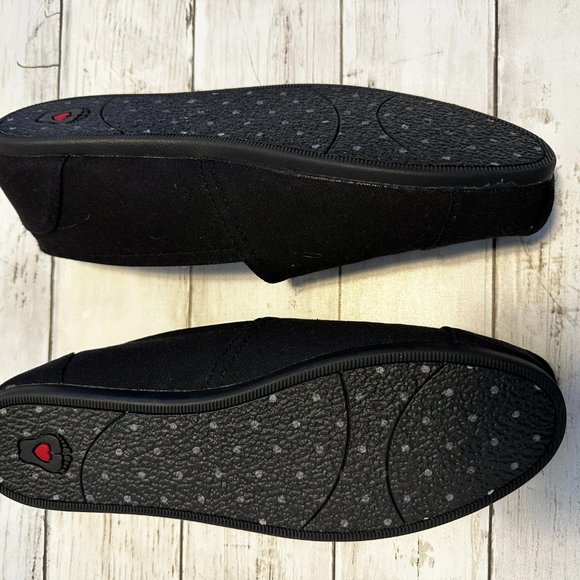 Women's Bobs Black Flats - Picture 3 of 6